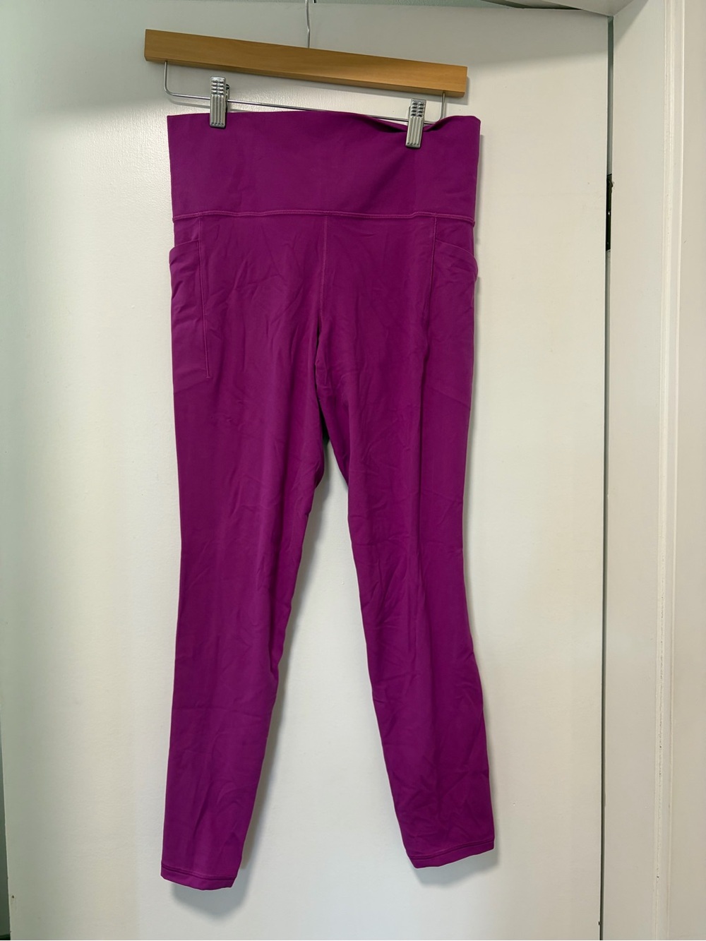 ATHLETA SALUTATION STASH TIGHT - Picture 2 of 3